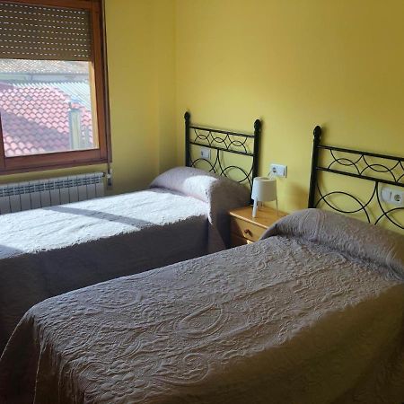 Bar Hostal Torralba De Los Sisones מראה חיצוני תמונה