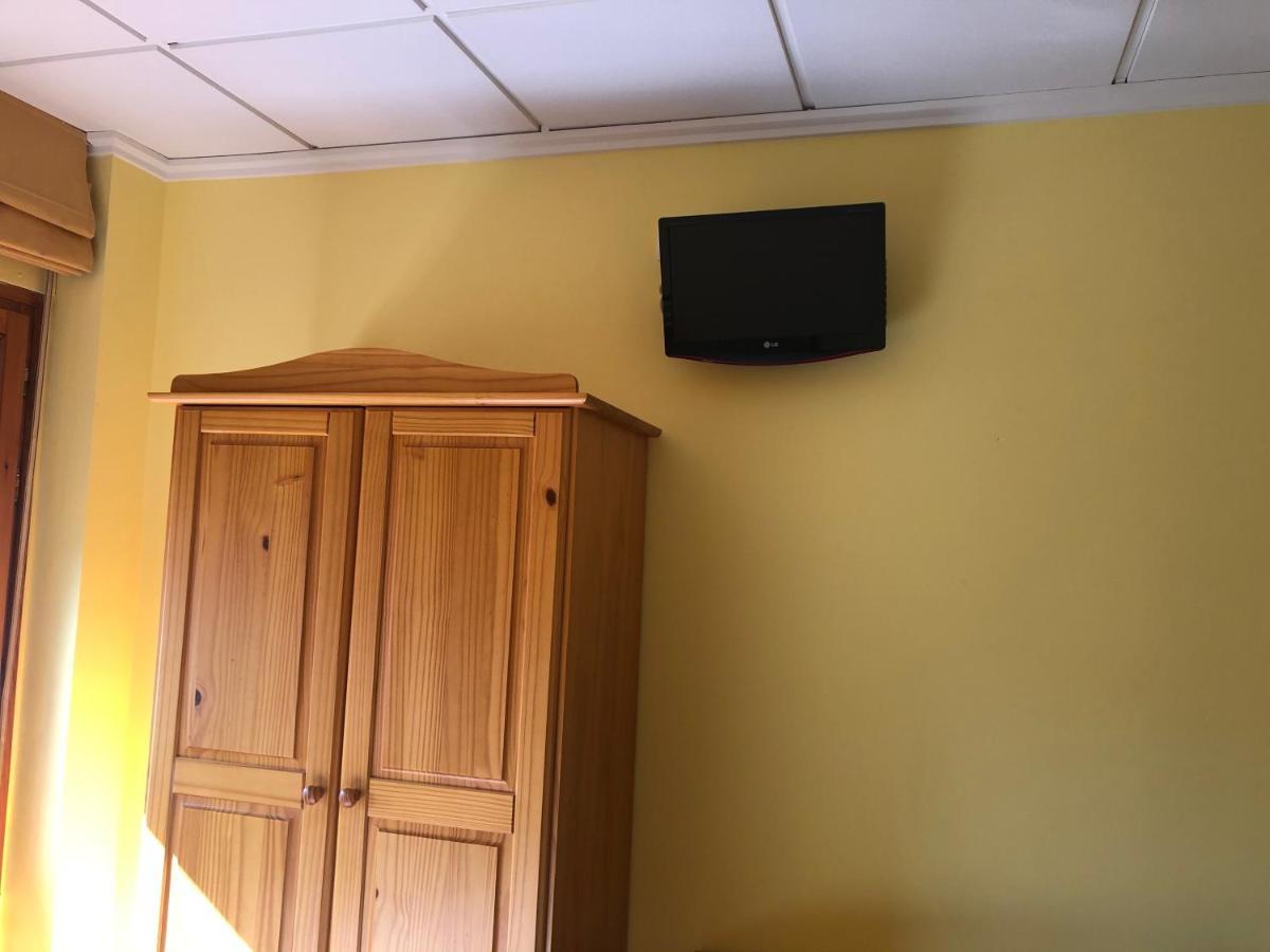 Bar Hostal Torralba De Los Sisones מראה חיצוני תמונה
