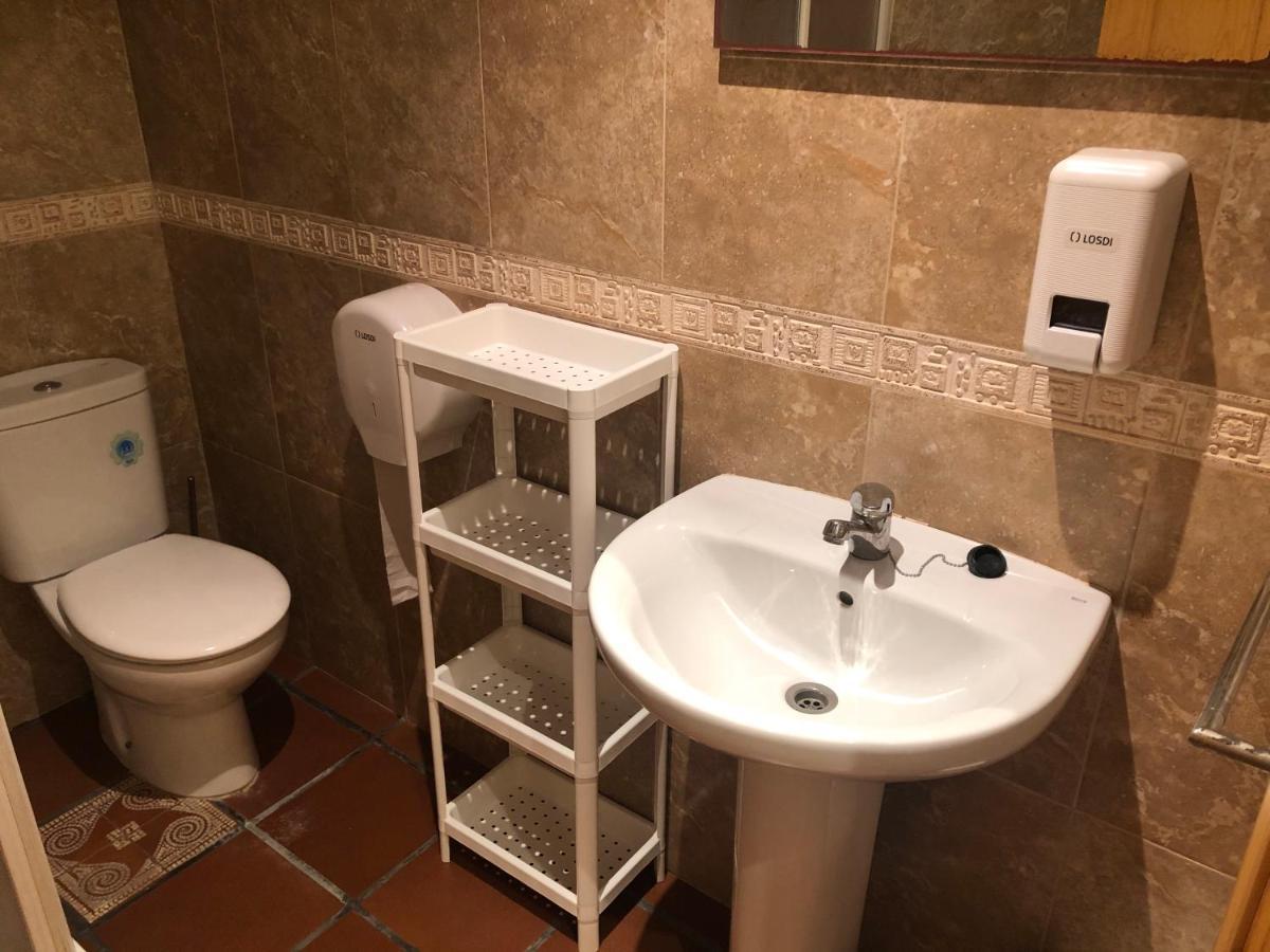 Bar Hostal Torralba De Los Sisones מראה חיצוני תמונה