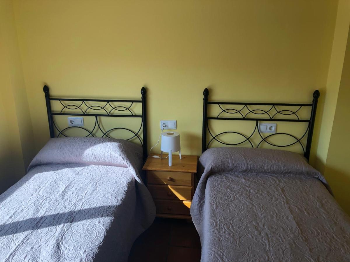 Bar Hostal Torralba De Los Sisones מראה חיצוני תמונה